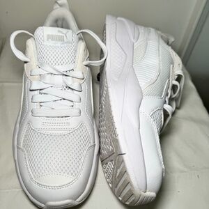 Puma X-RAY white sneakers